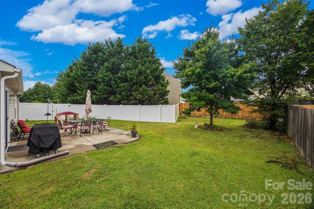 5022 Meanna Drive, Clover, SC 29710