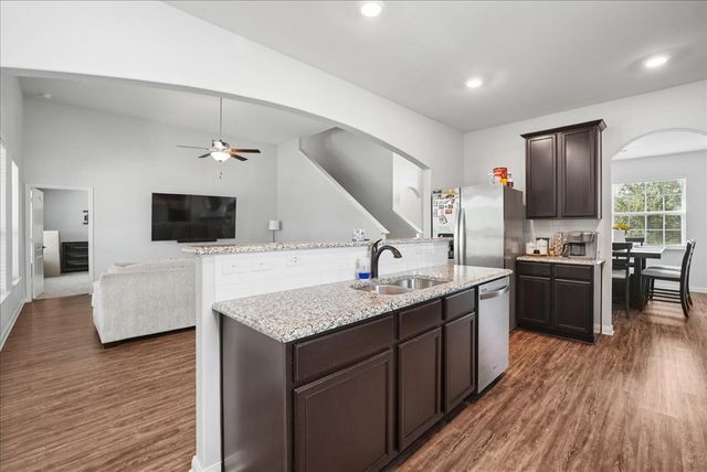 717 Milas Lane, Glenn Heights, TX 75154