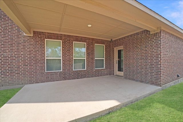 717 Milas Lane, Glenn Heights, TX 75154