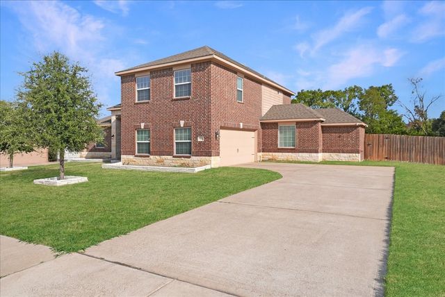 717 Milas Lane, Glenn Heights, TX 75154