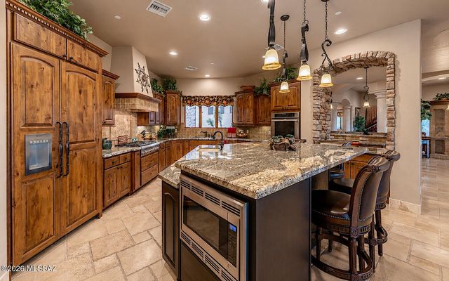 13714 N Nesting Quail Place, Marana, AZ 85658