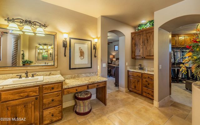 13714 N Nesting Quail Place, Marana, AZ 85658