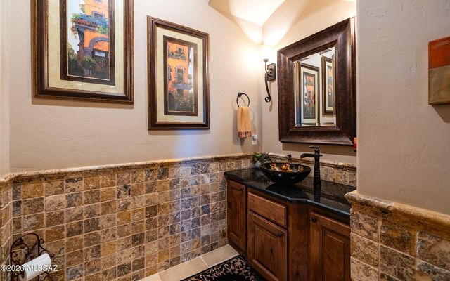 13714 N Nesting Quail Place, Marana, AZ 85658
