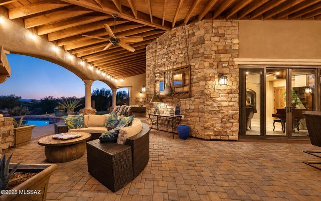 13714 N Nesting Quail Place, Marana, AZ 85658