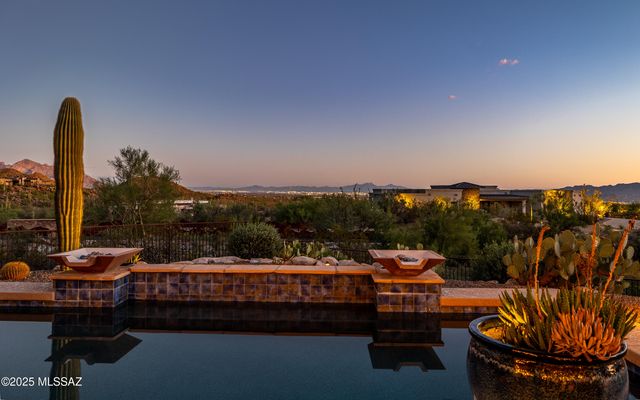 13714 N Nesting Quail Place, Marana, AZ 85658