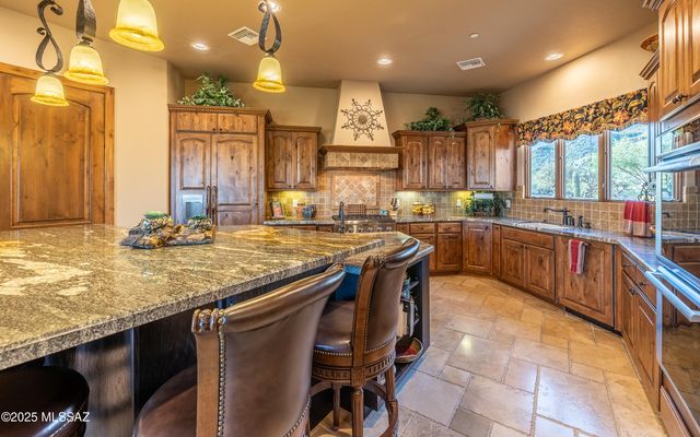 13714 N Nesting Quail Place, Marana, AZ 85658