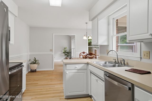 312 Wendover Lane, Wilmington, NC 28411