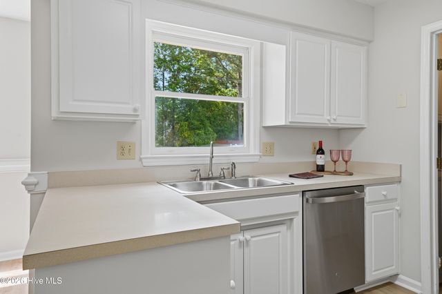 312 Wendover Lane, Wilmington, NC 28411