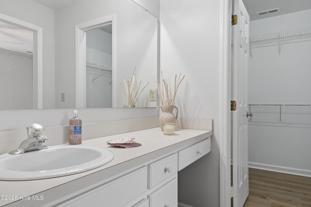 312 Wendover Lane, Wilmington, NC 28411
