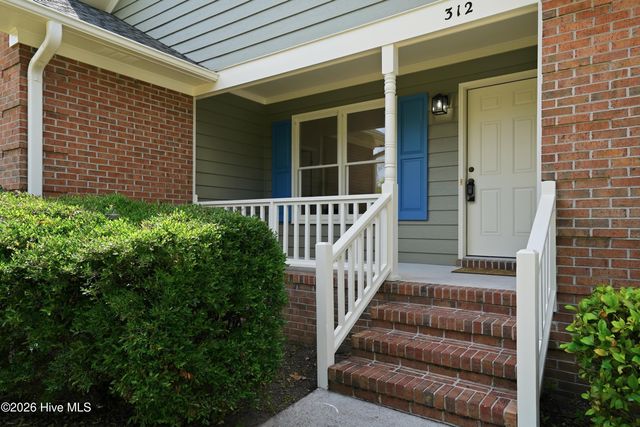 312 Wendover Lane, Wilmington, NC 28411