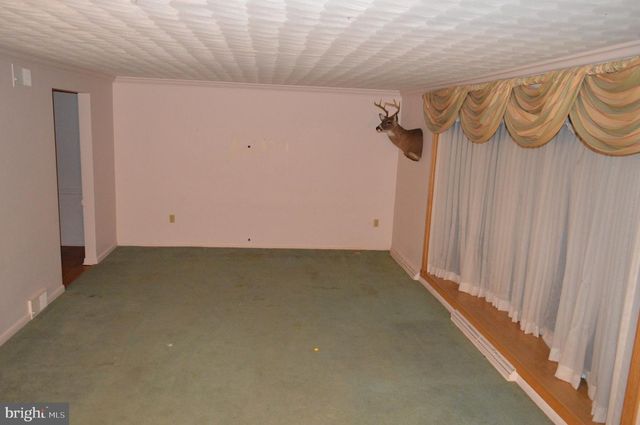 6605 WOODLAND DR, Spring Grove, PA 17362