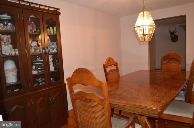 6605 WOODLAND DR, Spring Grove, PA 17362