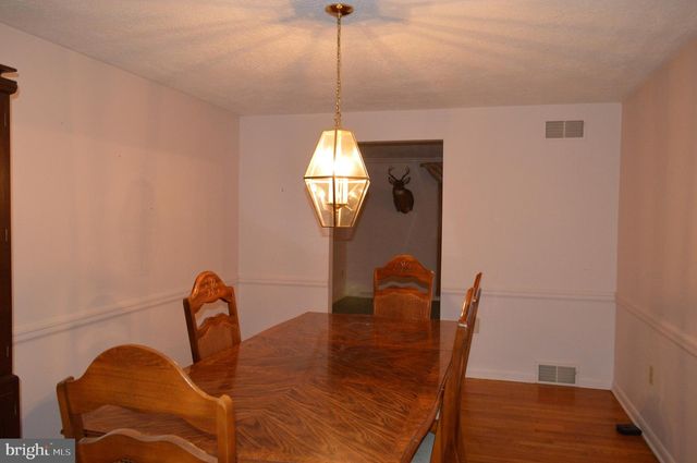 6605 WOODLAND DR, Spring Grove, PA 17362