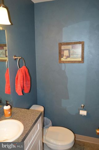 6605 WOODLAND DR, Spring Grove, PA 17362