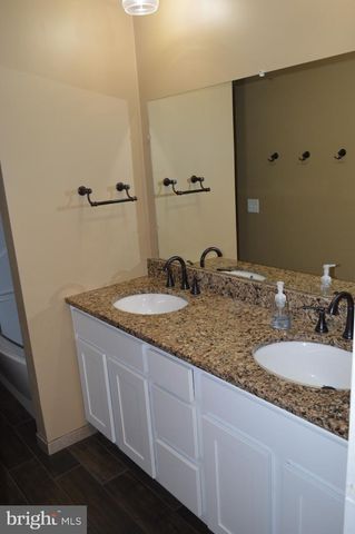 6605 WOODLAND DR, Spring Grove, PA 17362