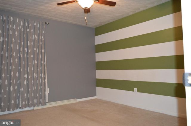 6605 WOODLAND DR, Spring Grove, PA 17362