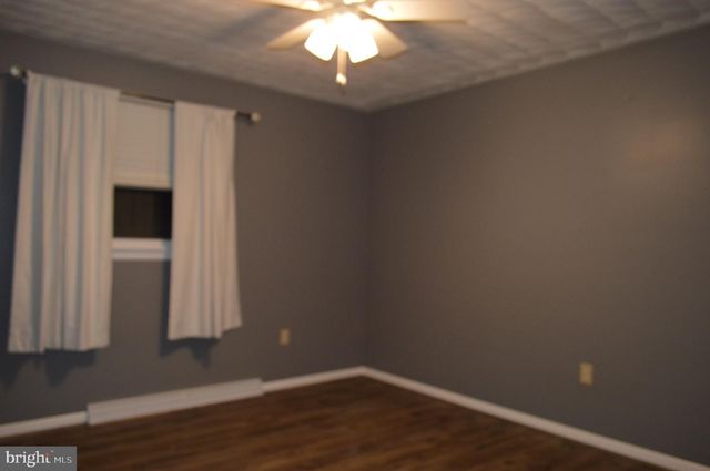 6605 WOODLAND DR, Spring Grove, PA 17362