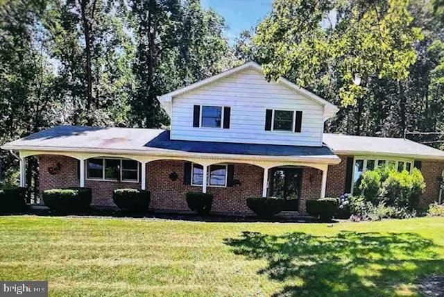 6605 WOODLAND DR, Spring Grove, PA 17362