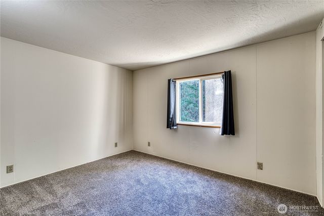 670 NW Mallard Lane, Seabeck, WA 98380