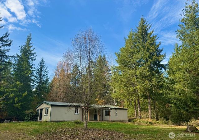 670 NW Mallard Lane, Seabeck, WA 98380
