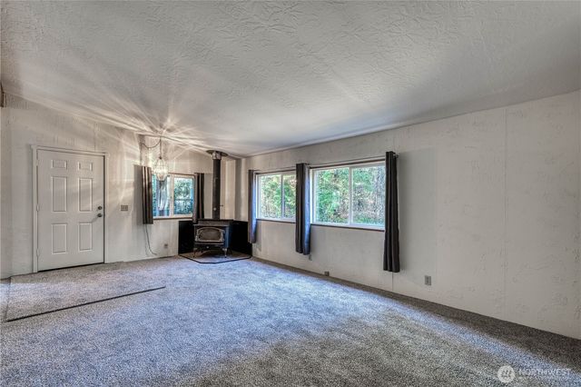 670 NW Mallard Lane, Seabeck, WA 98380