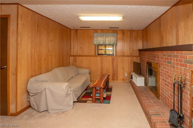 1744 Oak Trail Street NE, Massillon, OH 44646