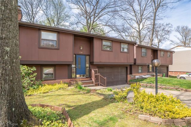 1744 Oak Trail Street NE, Massillon, OH 44646