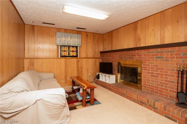 1744 Oak Trail Street NE, Massillon, OH 44646