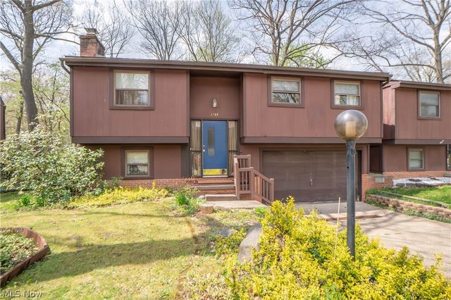 1744 Oak Trail Street NE, Massillon, OH 44646