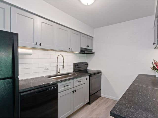 25 Baycrest Dr Apt 307, South Burlington, VT 05403
