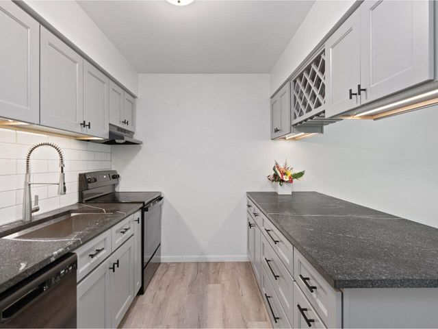25 Baycrest Dr Apt 307, South Burlington, VT 05403