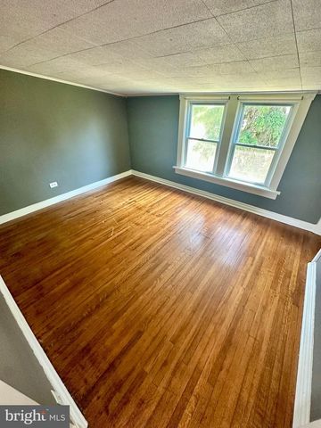 203 SUMMIT AVE, Conshohocken, PA 19428