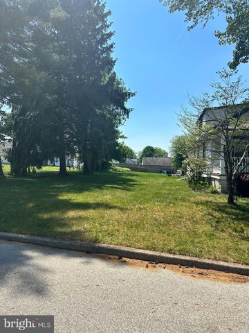 203 SUMMIT AVE, Conshohocken, PA 19428