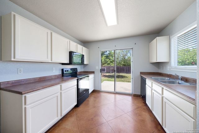 9227 Dublin Moor, San Antonio, TX 78254