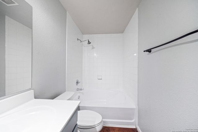 9227 Dublin Moor, San Antonio, TX 78254