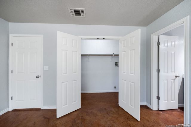 9227 Dublin Moor, San Antonio, TX 78254