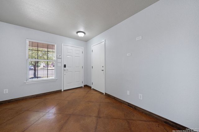 9227 Dublin Moor, San Antonio, TX 78254