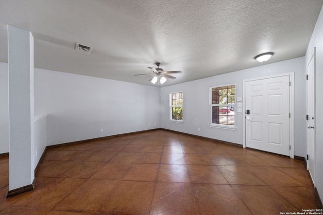 9227 Dublin Moor, San Antonio, TX 78254