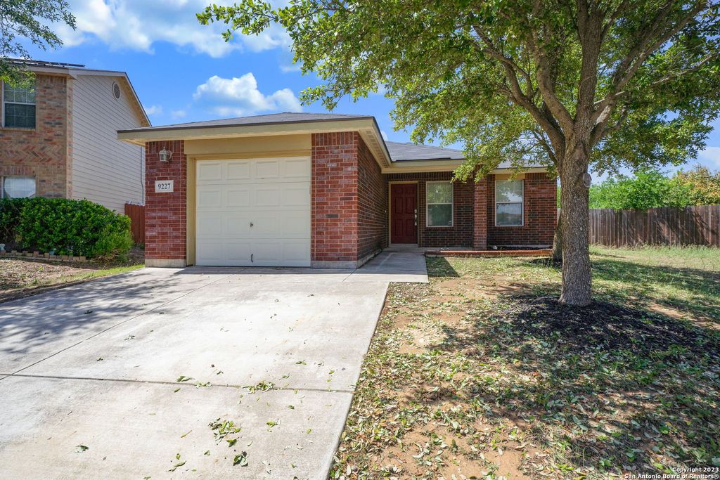 9227 Dublin Moor, San Antonio, TX 78254