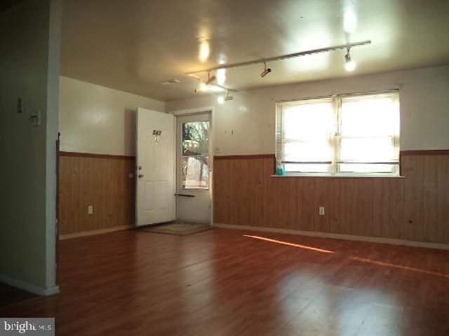 547 ALLENGROVE ST, Philadelphia, PA 19120