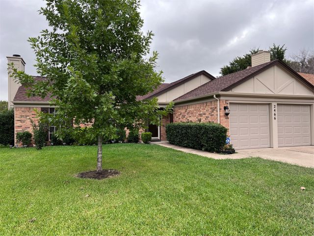 2466 Channing Drive, Grand Prairie, TX 75052
