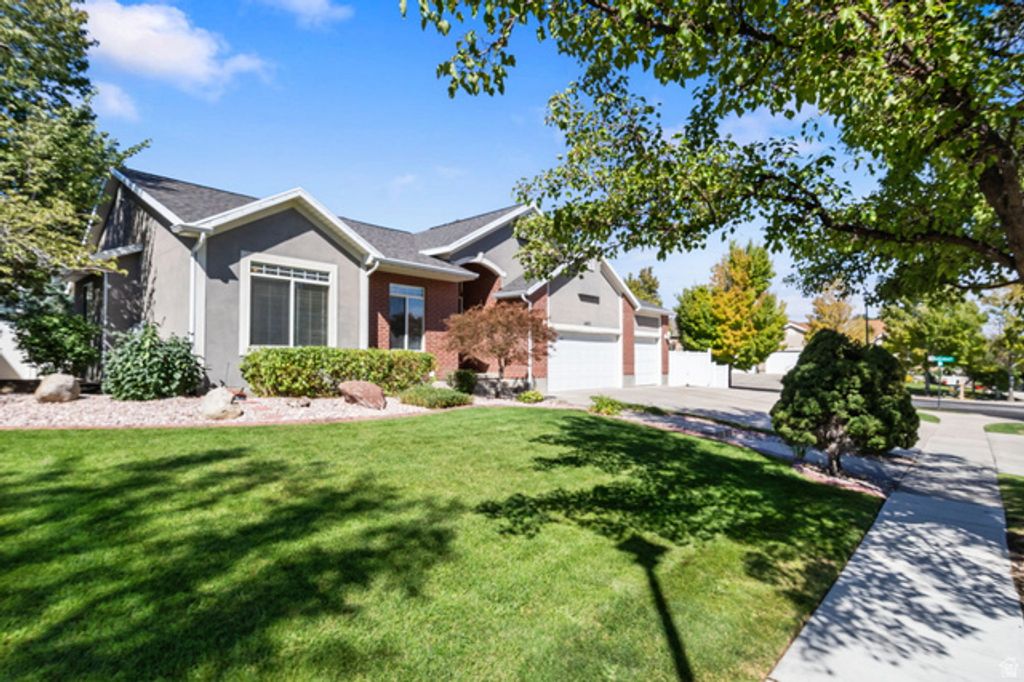 4883 W SKYE DR, South Jordan, UT 84009 — photo 2