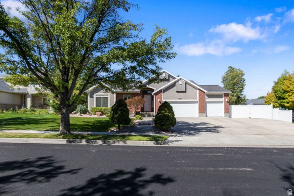 4883 W SKYE DR, South Jordan, UT 84009 — photo 3