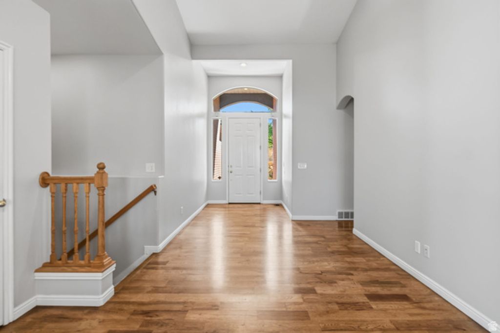 4883 W SKYE DR, South Jordan, UT 84009 — photo 5