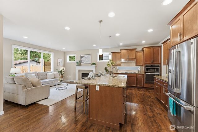 16005 74th Avenue NE, Kenmore, WA 98028