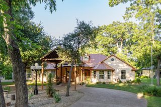 1465 Waters Edge Lane, Glen Rose, TX 76043