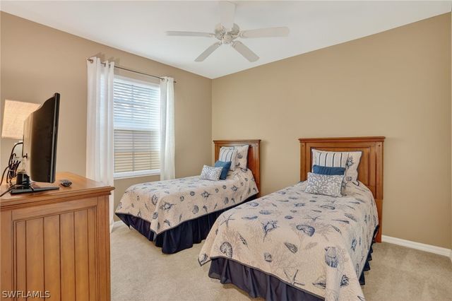 550 Club Marco CIR 5-102, Marco Island, FL 34145