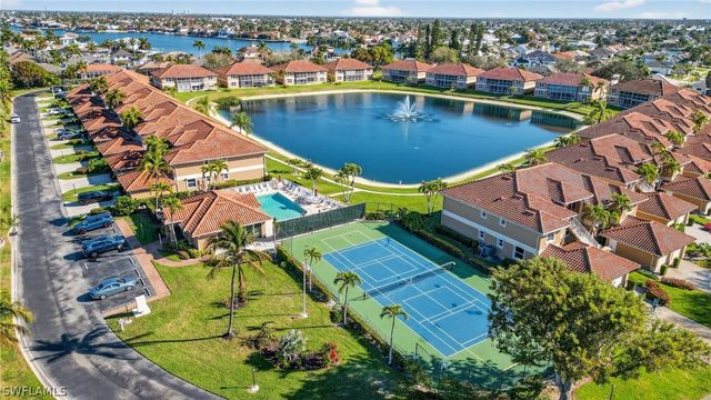 550 Club Marco CIR 5-102, Marco Island, FL 34145