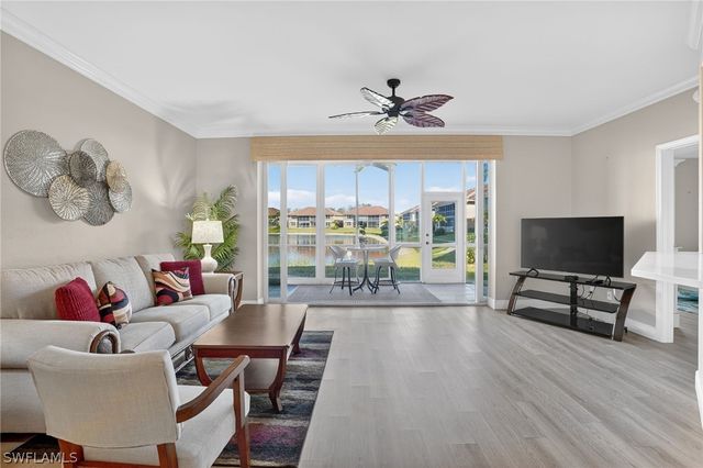 550 Club Marco CIR 5-102, Marco Island, FL 34145