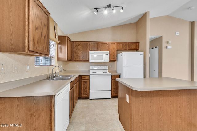 42780 W SUNLAND Drive, Maricopa, AZ 85138